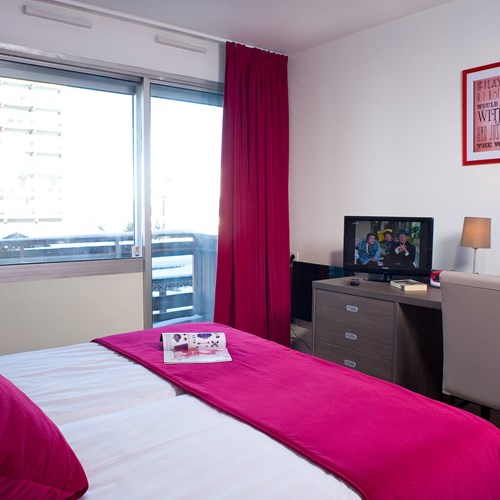 courchevel-olympic-courchevel-1850-double-room-rose.jpg