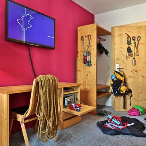 Boutique Hotel Steinerwirt, ski hotel in Zell am See, Austria - kit room