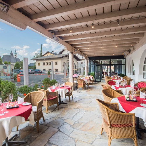 Sporthotel Reisch, Kitzbuhel ski accommodation, the terrace restaurant