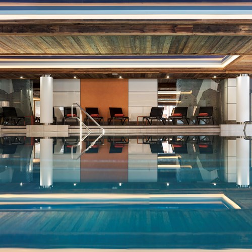 Chamonix-Le-Cristal-de-Jade-pool.jpg