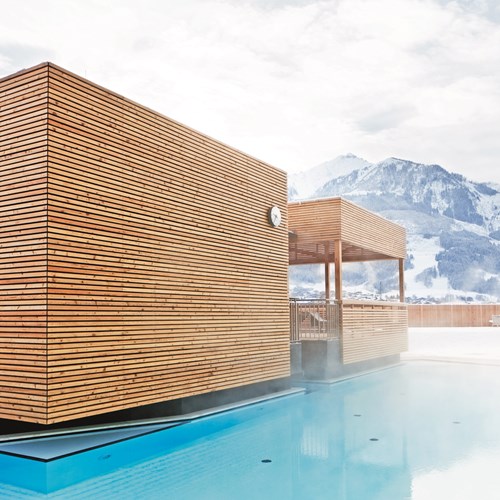 Hotel Tauern Spa, Kaprun, ski accommodation, outdoor pool in the mountains