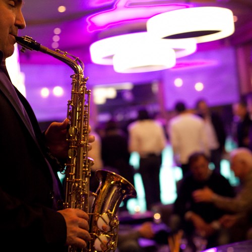 Chamonix-bar-saxophone