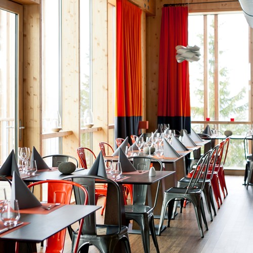 Aiguille Grive Chalets hotel, ski accommodation in Arc 1800, restaurant