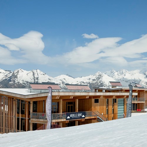 ski in, ski out hotel in Les Arcs, Aiguille Grive Hotel - from the pistes