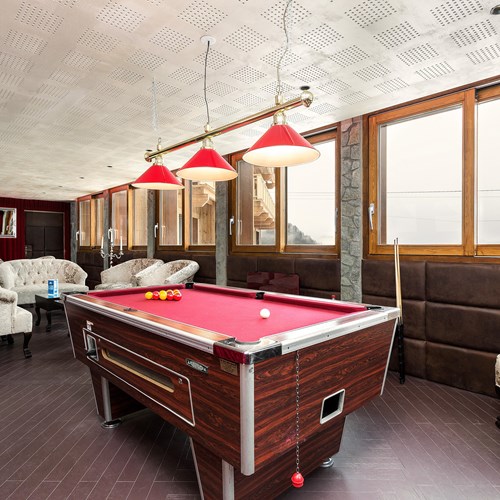 pool table at the Hotel Meribel Mottaret