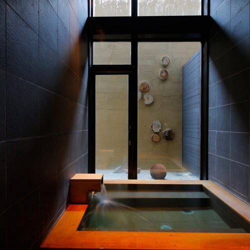 Ski Hotel Ki Niseko - Ski Japan - private family onsen