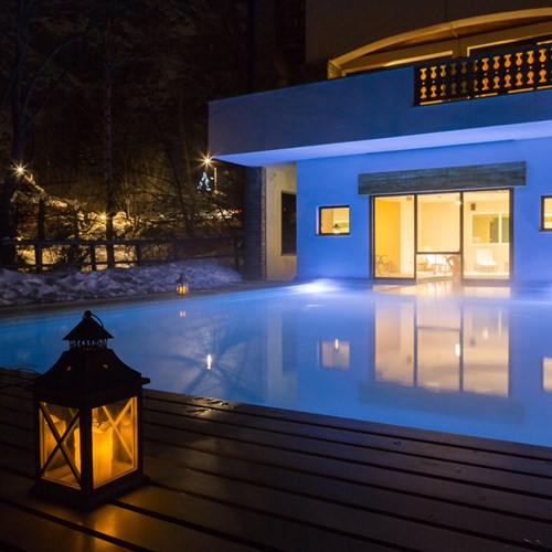 Hotel Gran Baita Courmayeur indoor to outdoor pool