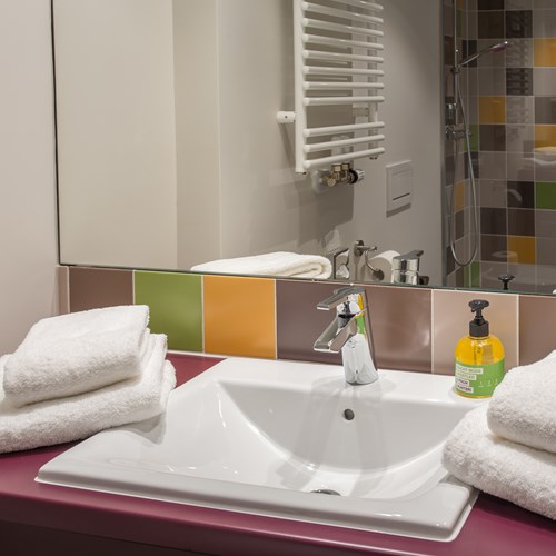 Ensuite in room at Explorer Hotel, ski accommodation, Austria