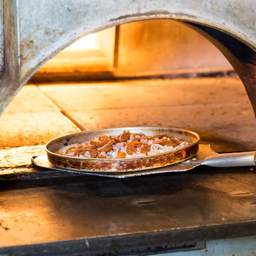 Timberwolf Pizza & Pasta Cafe Pizza Oven