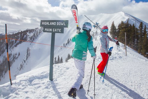 Aspen Snowmass hiking into the highland bowl