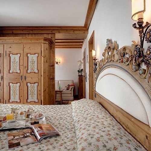 Hotel Cortina ski accommodation junior suite