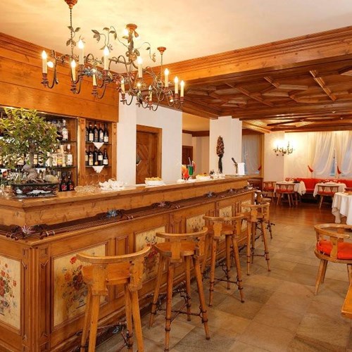 bar at the Hotel Cortina ski accommodation