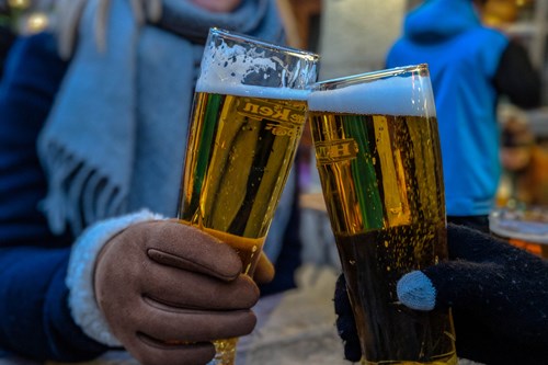Chamonix Photoshoot ski beer