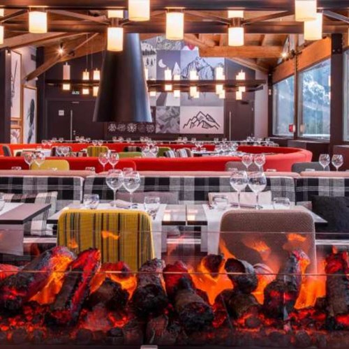 Chamonix Hotel Alpina Dining Room.JPG