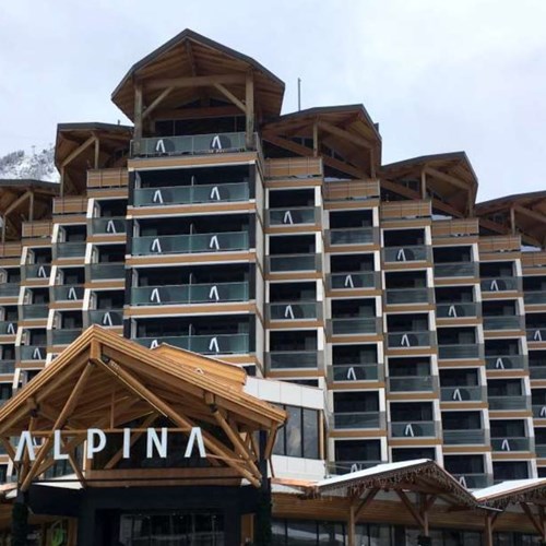 Chamonix Hotel Alpina Exterior.JPG