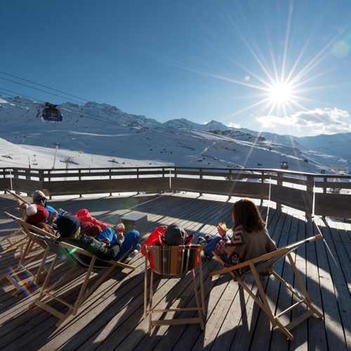 Fahrenheit-Seven-Val-Thorens-sun terrace
