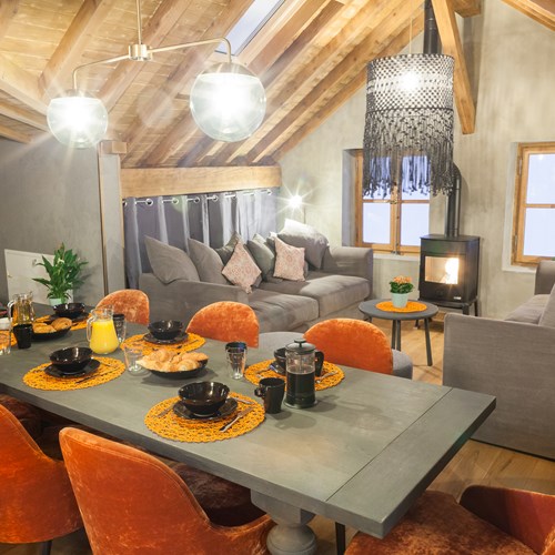dining area of the loft chalet in Chamonix