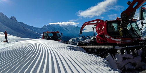 new years day fresh pistes in Chamonix, france
