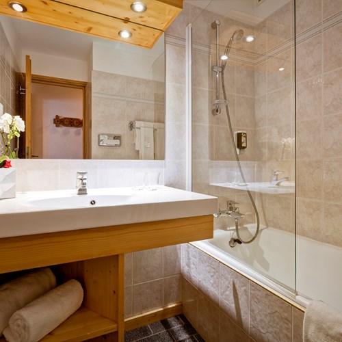 Hotel-Les-Flocons-Courchevel-France (41).jpg