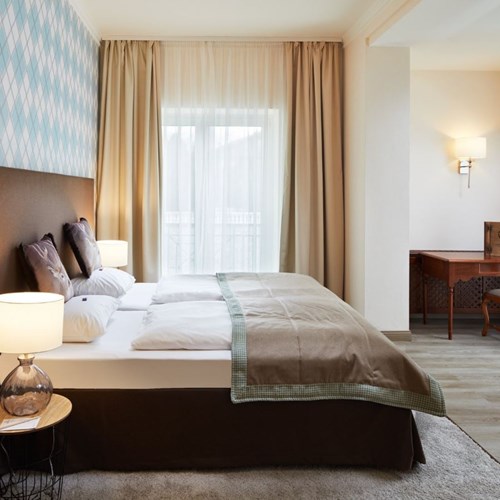 Hotel Das Alpenhaus, ski hotel in Bad Hofgastein, ski Austria, twin room