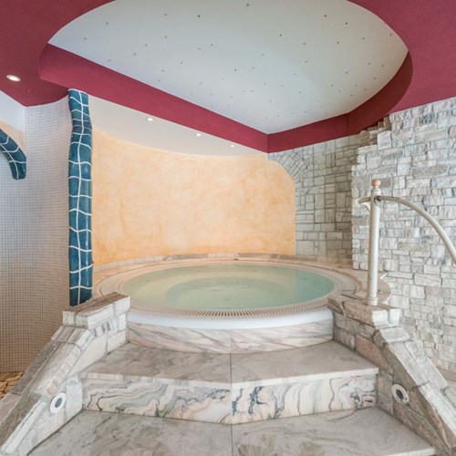 Hotel Germania-ski accommodation in Bad Hofgastein-indoor hot tub