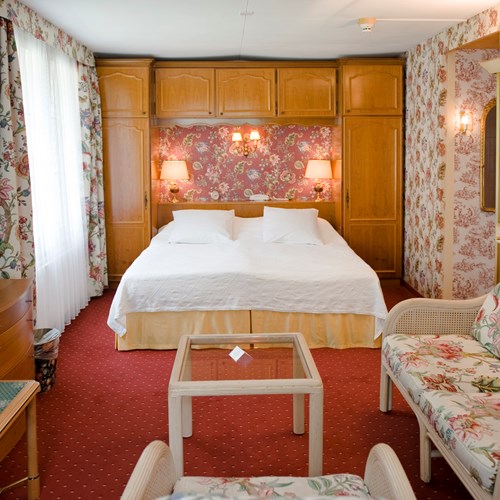Hotel Wengener Hof-Wengen-Triple room.JPG