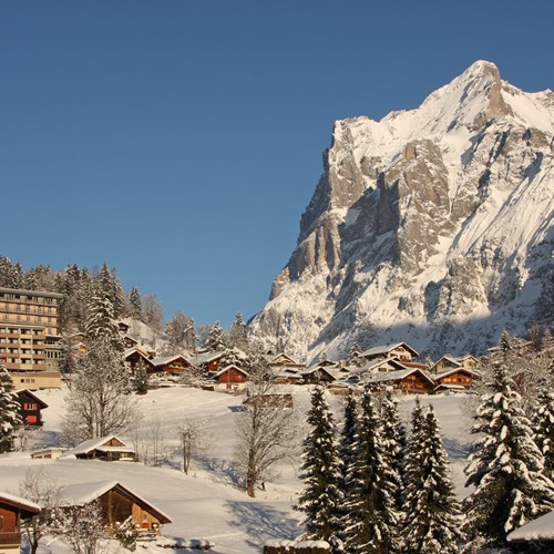 Hotel Belvedere-ski hotel in Grindelwald-hotel location in the mountains
