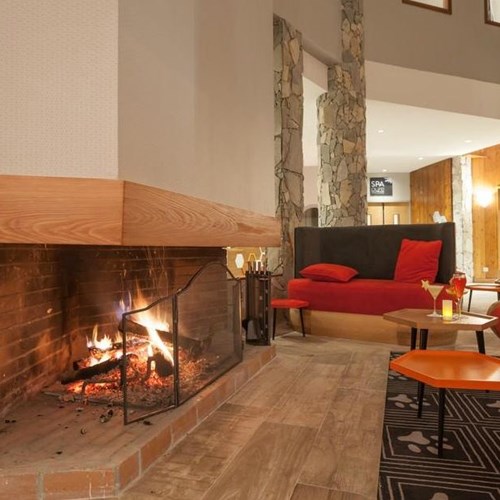 Royal Ours Blanc-Alpe d Huez-Bar fire.JPG