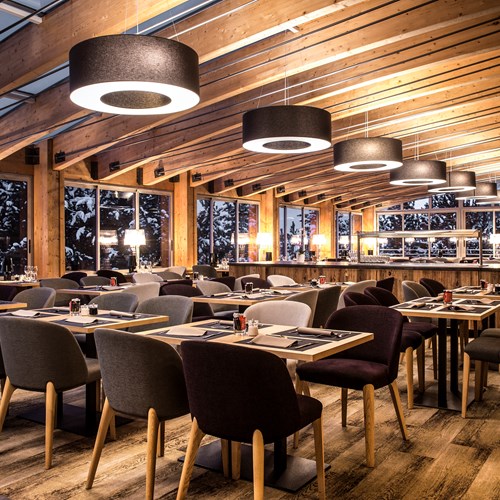 Le Pic Blanc-Alpe d'Huez-restaurant.jpg