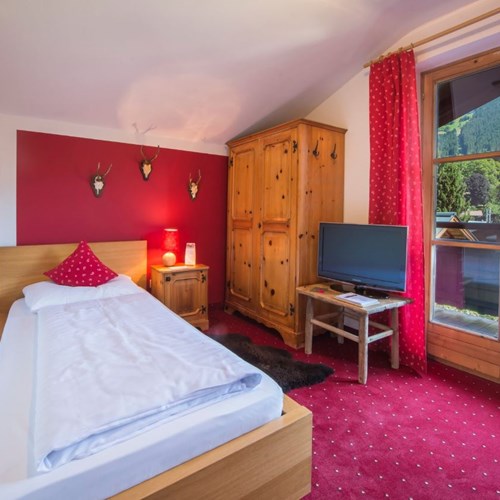 Hotel Gamshof-kitzbuhel ski accommodation-single room