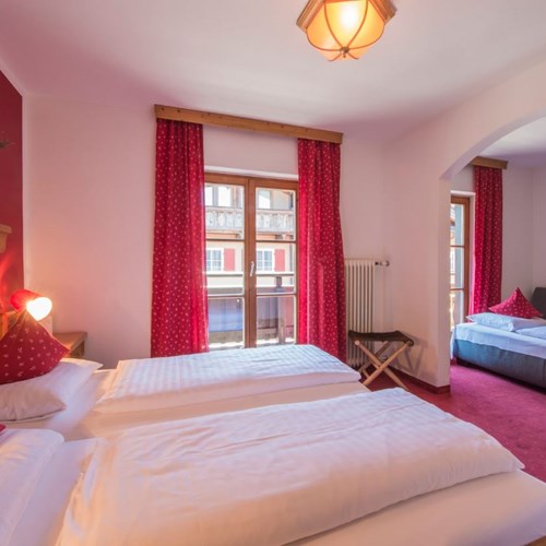 Hotel Gamshof-kitzbuhel ski accommodation-family room with sofa bed
