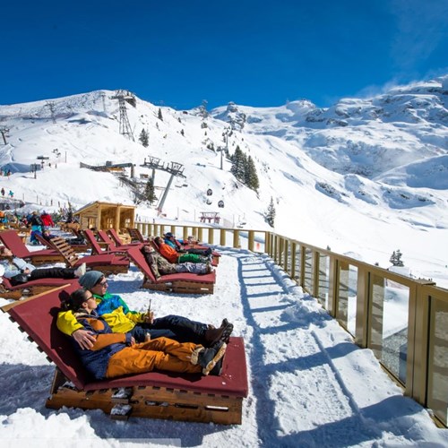 Trubsee Alpine Lodge-Engelberg ski resort-sun loungers on the terrace