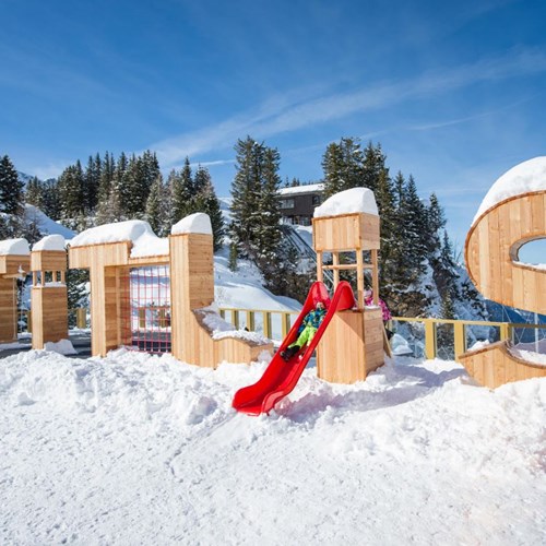 Trubsee Alpine Lodge-Engelberg ski resort-titlis sign slide on the terrace
